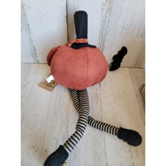 Vintage unique pumpkin sitting trick or treat plush home decor spooky Halloween - Picture 8 of 8